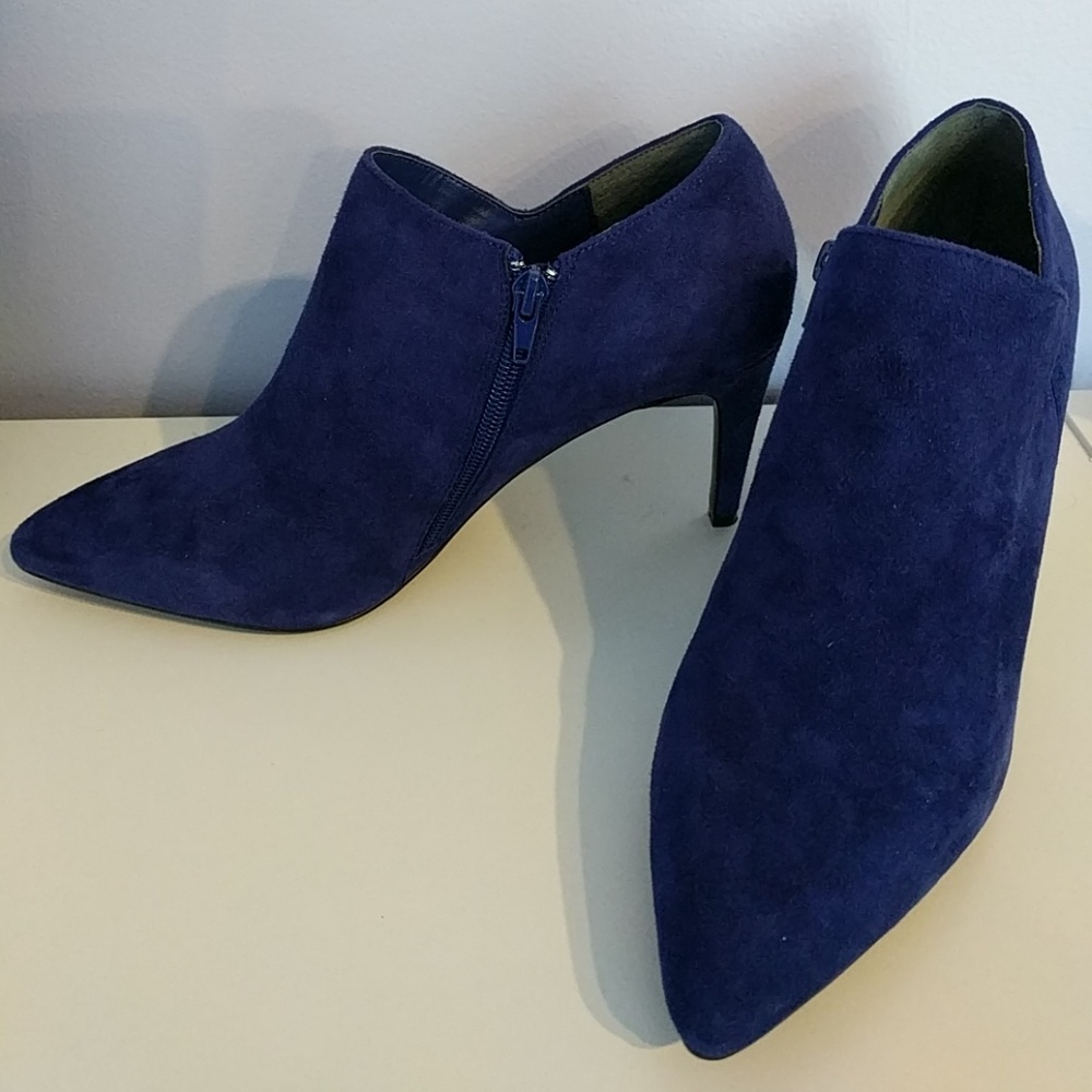 Charles by Charles David Veer suede booties